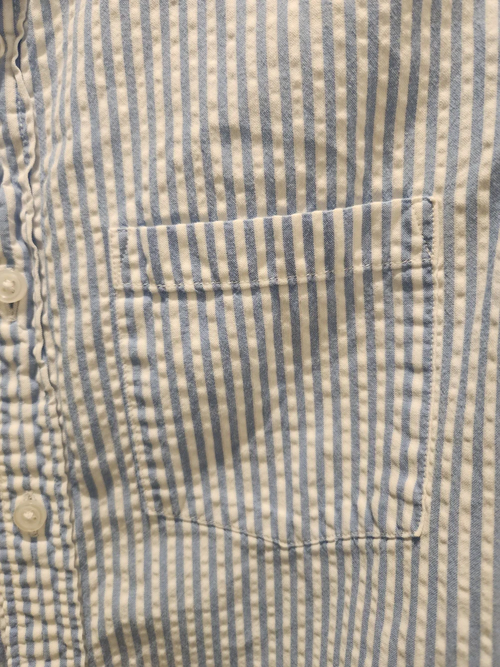 J. Crew Men's Short Sleeve Button-Up Shirt - Light Blue Stripe size S